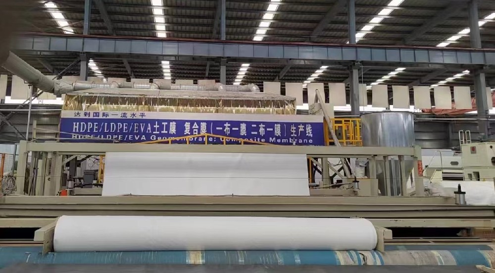 復合土工膜廠家 兩布一膜廠家 一布一膜廠家